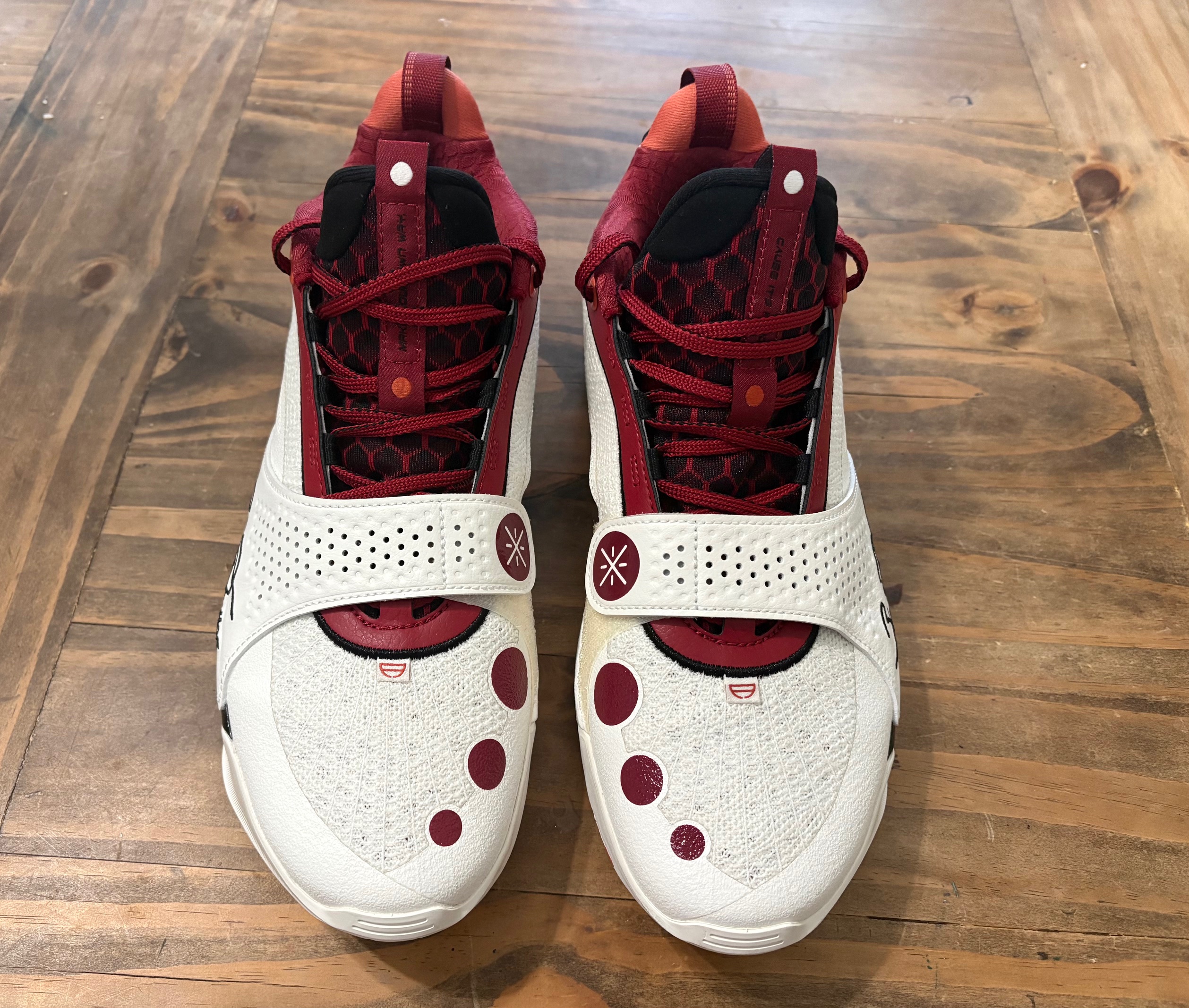 Way of Wade All City 13 Encore 305 - top down view showing white upper with maroon polka dots and honeycomb tongue